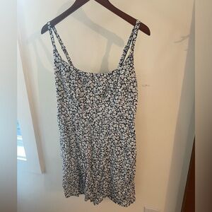 NWT Old Navy size L blue&white floral linen dress